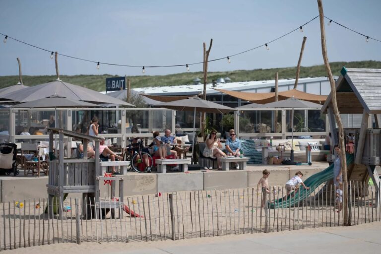 Beachclub Bait
